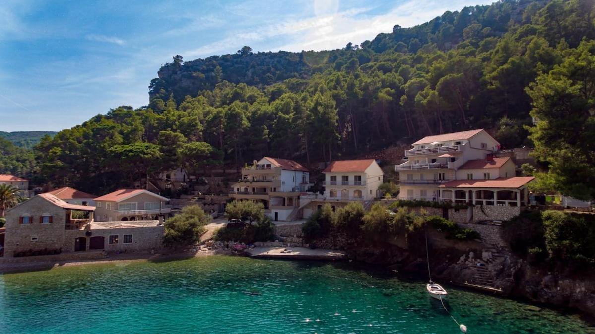 Villa Mateljan Zastrazisce ภายนอก รูปภาพ