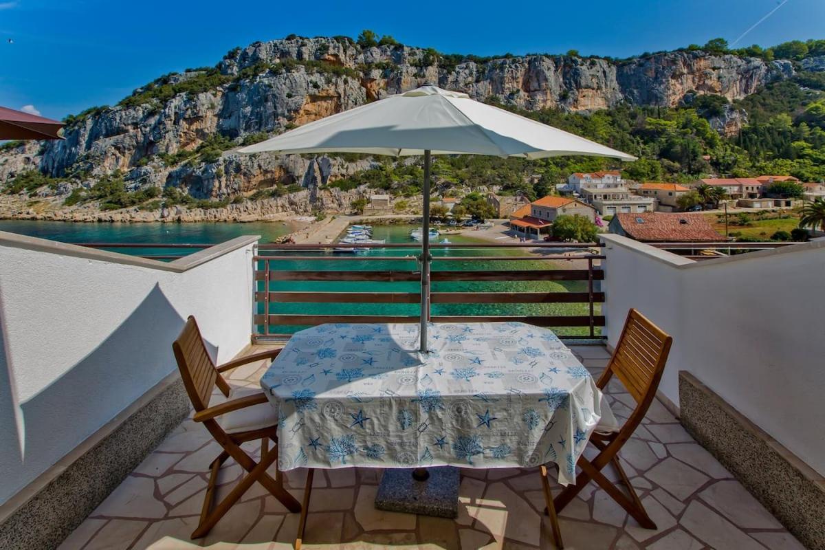 Villa Mateljan Zastrazisce ภายนอก รูปภาพ