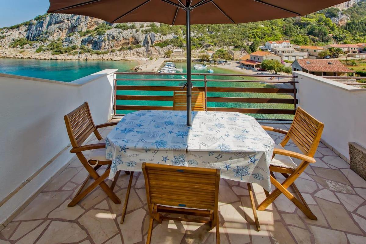 Villa Mateljan Zastrazisce ภายนอก รูปภาพ