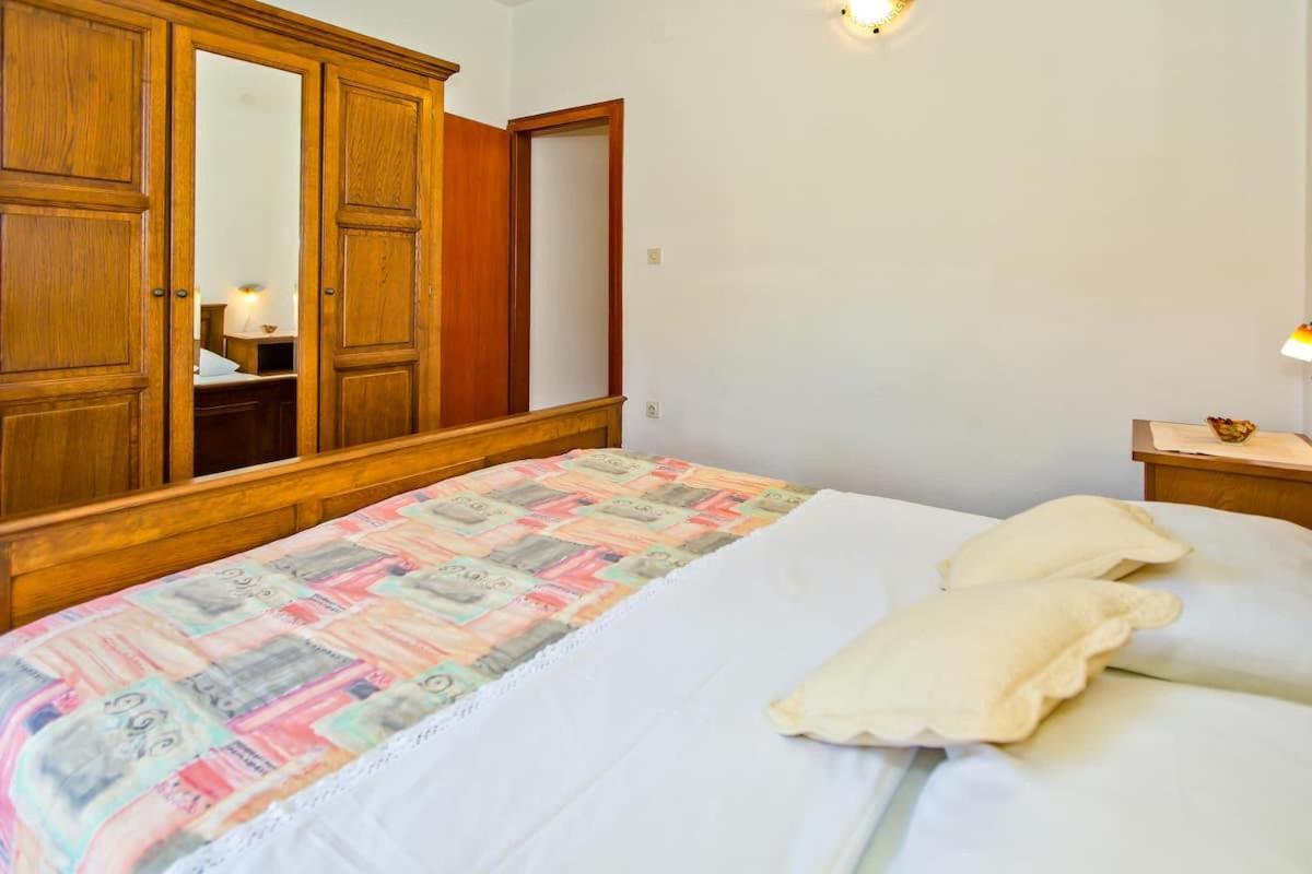 Villa Mateljan Zastrazisce ภายนอก รูปภาพ