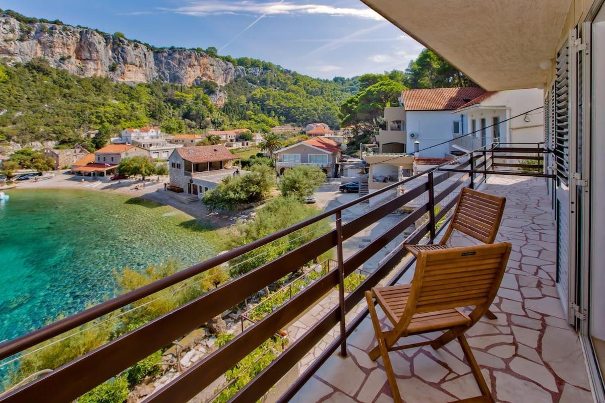 Villa Mateljan Zastrazisce ภายนอก รูปภาพ