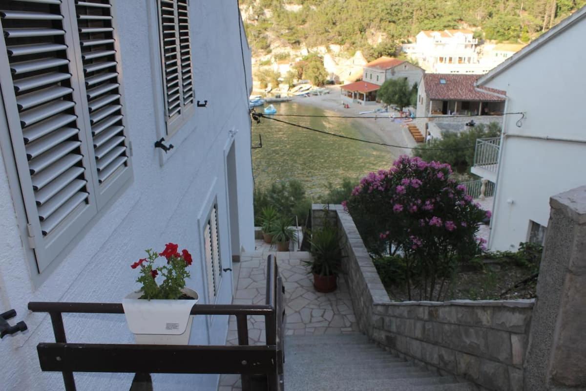 Villa Mateljan Zastrazisce ภายนอก รูปภาพ