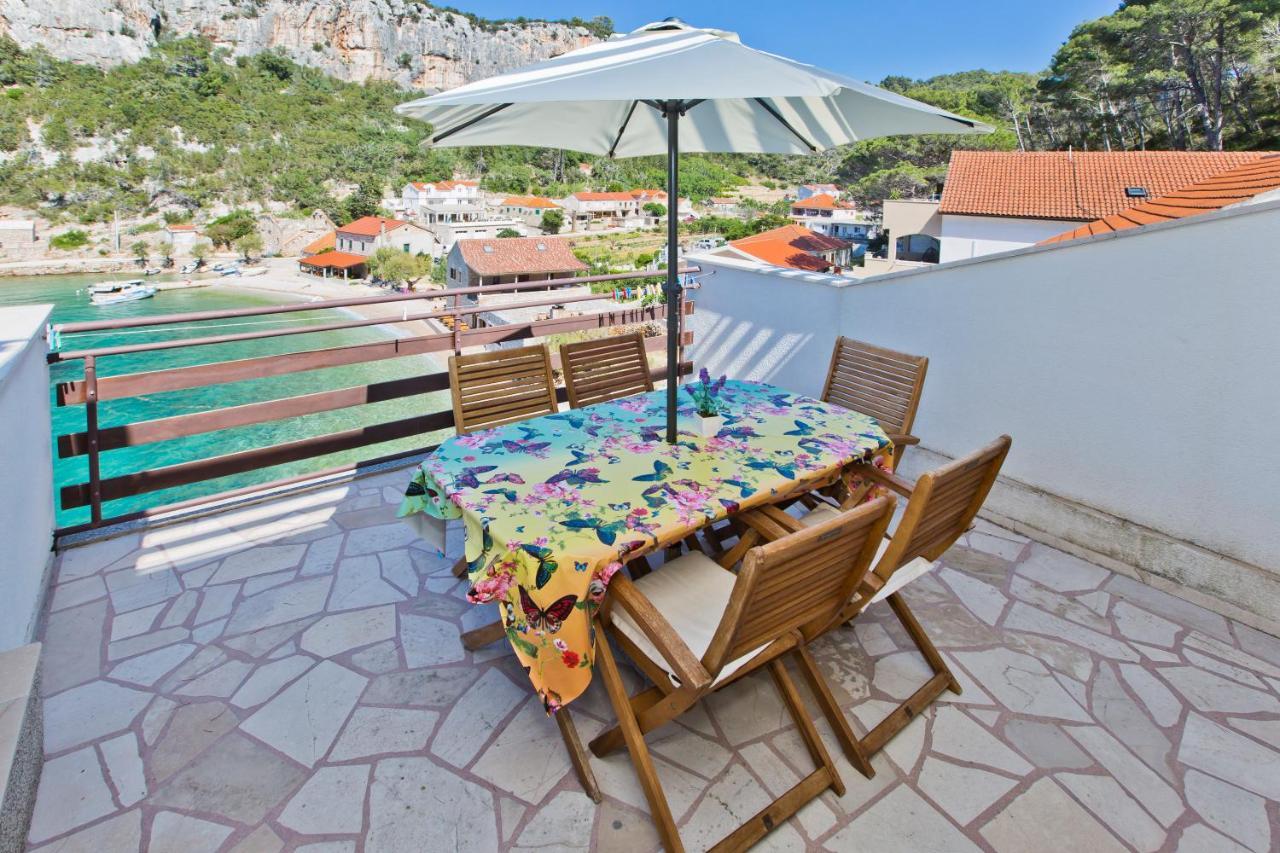 Villa Mateljan Zastrazisce ภายนอก รูปภาพ